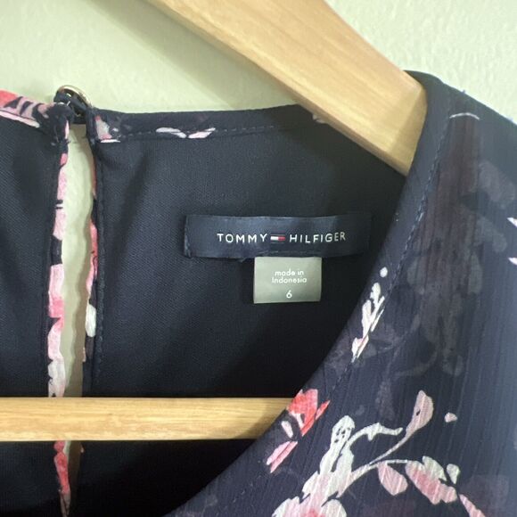 Tommy Hilfiger Black And Pink Crescent Floral Chiffon Sleeveless Dress-size 6 - Picture 8 of 8